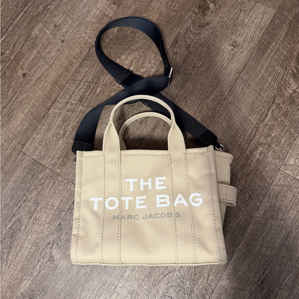 Marc Jacobs Beige Canvas Messenger Tote with Black Strap